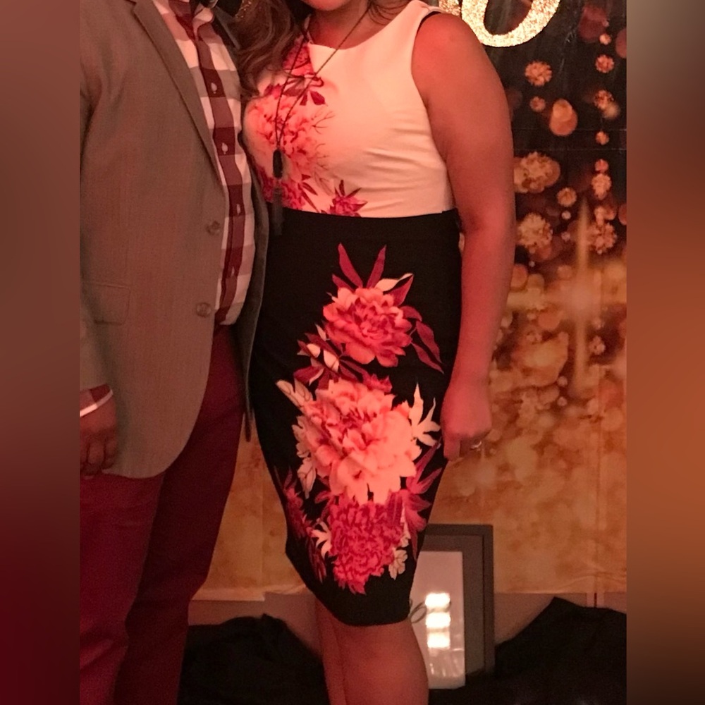 Floral Sleeveless Dress - Black and Pink